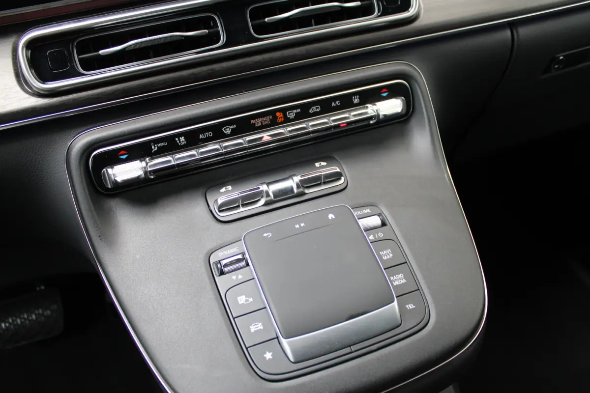 300 L2 / AMG / Luchtvering / 200 KM!!! / 7-Persoons / Burmester / Vol Opties / NIEUW