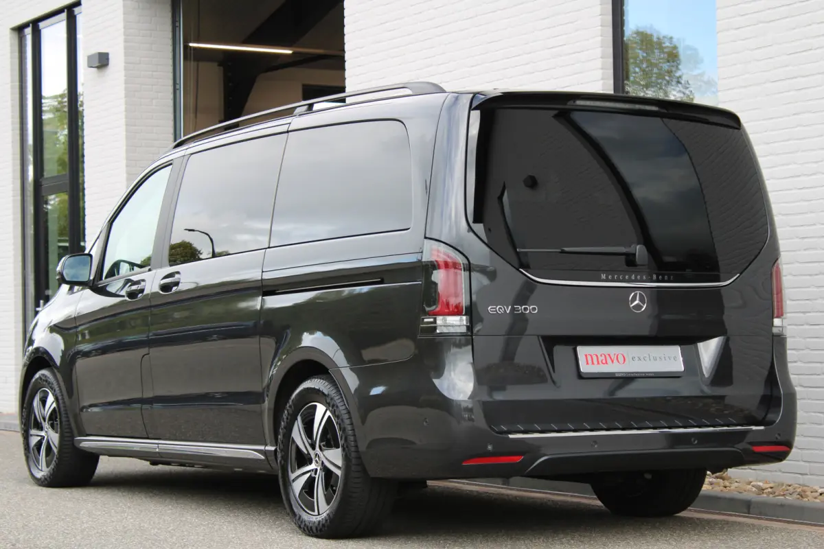 300 L2 / AMG / Luchtvering / 200 KM!!! / 7-Persoons / Burmester / Vol Opties / NIEUW