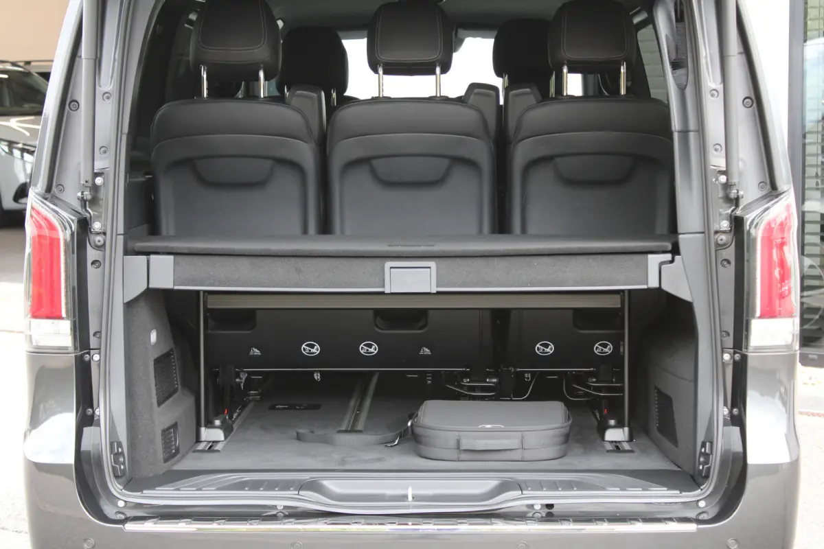 300 L2 / AMG / Luchtvering / 200 KM!!! / 7-Persoons / Burmester / Vol Opties / NIEUW