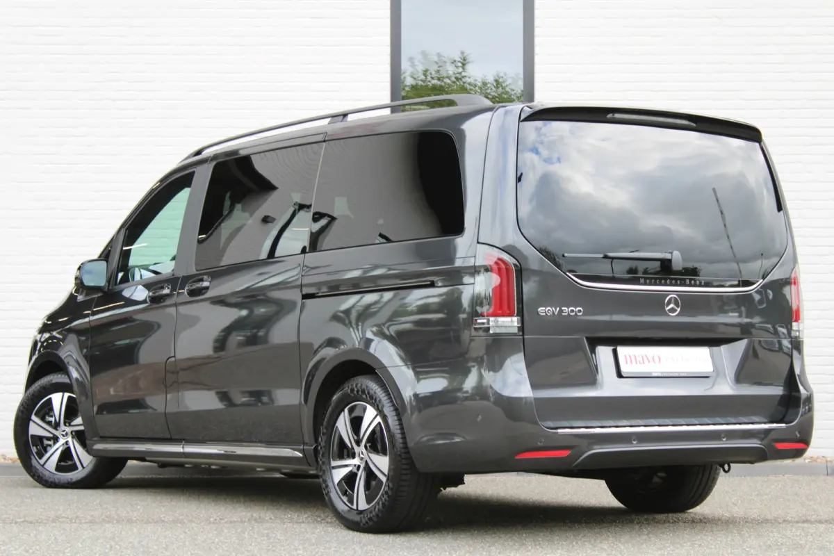 300 L2 / AMG / Luchtvering / 200 KM!!! / 7-Persoons / Burmester / Vol Opties / NIEUW