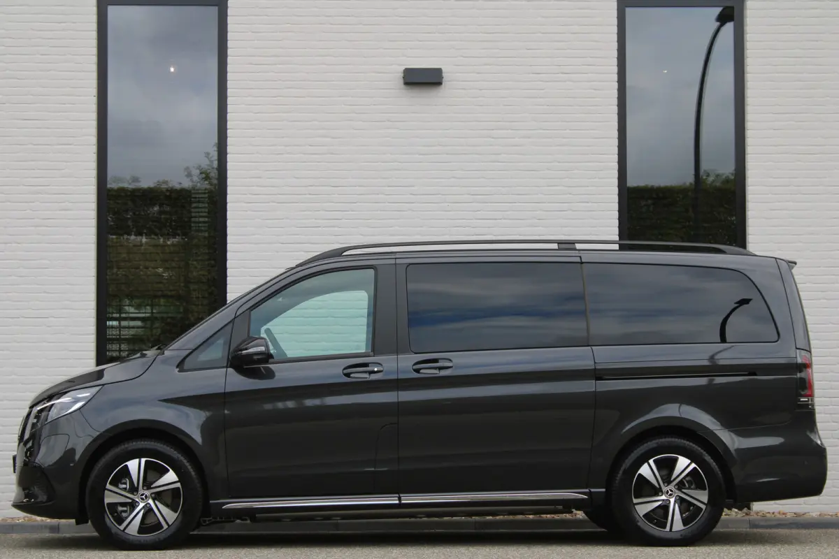 300 L2 / AMG / Luchtvering / 200 KM!!! / 7-Persoons / Burmester / Vol Opties / NIEUW