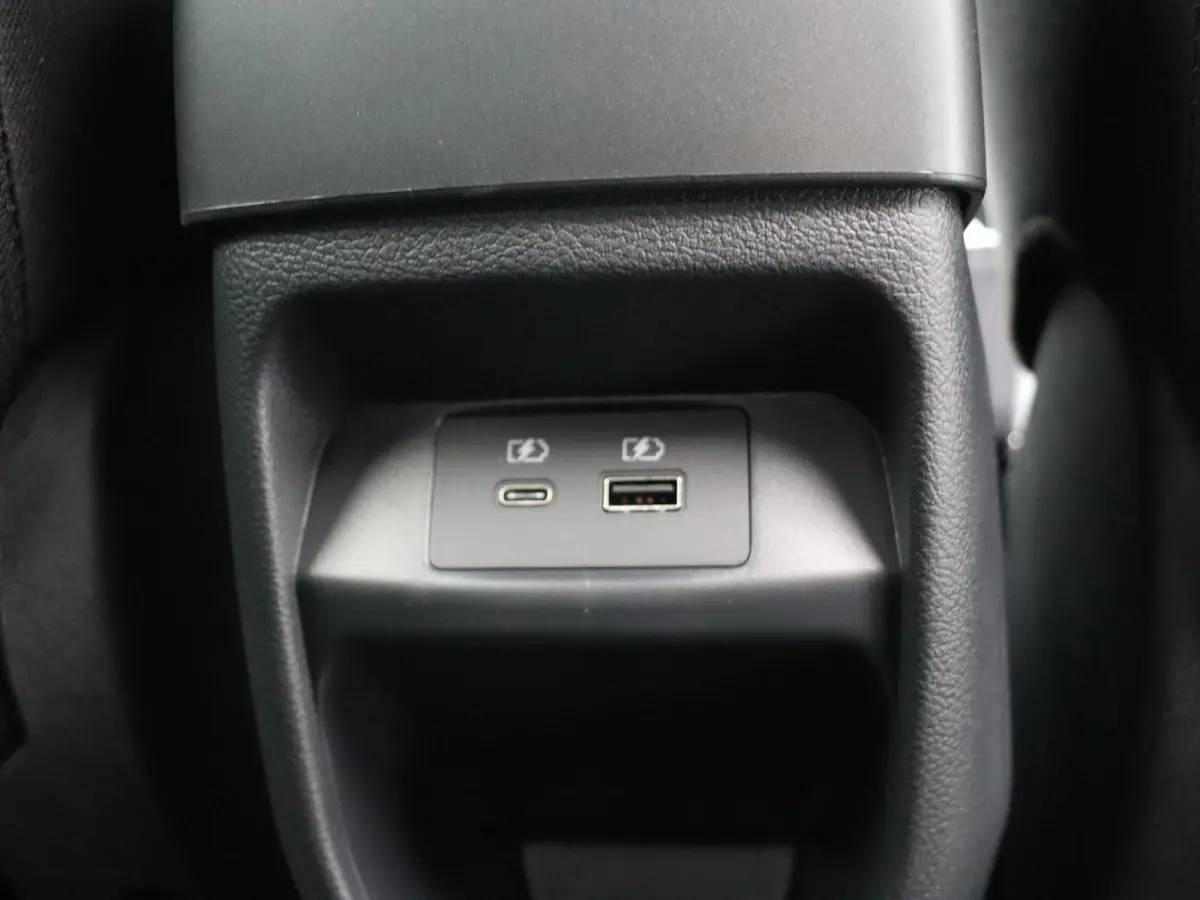 1.6 Hybrid N-Design | Automaat | Stoel en Stuur Verwarming | Adaptieve Cruise Control |