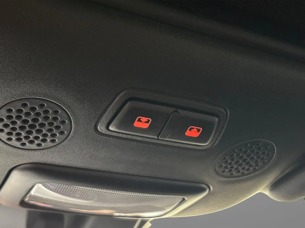 1.0 Hybrid Sport | Climate Control | Cruise Control | Parkeersensoren | LMV 16" | TFT-Scherm |