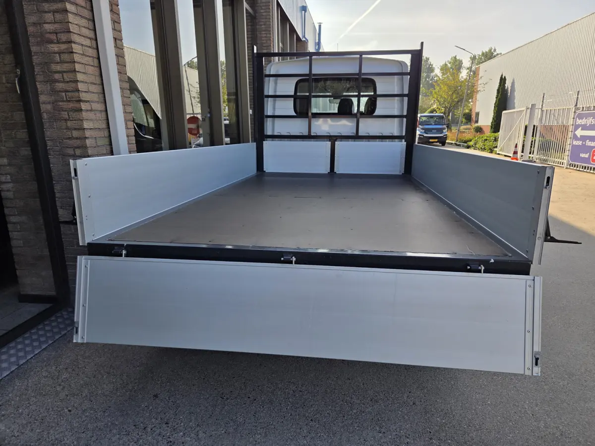 L4 65 kWh Airco Cruisecontrol Stoelverwarming Open laadbak / Pick-up N1