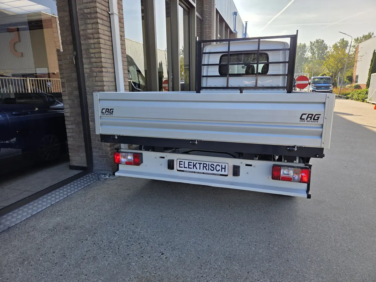 L4 65 kWh Airco Cruisecontrol Stoelverwarming Open laadbak / Pick-up N1