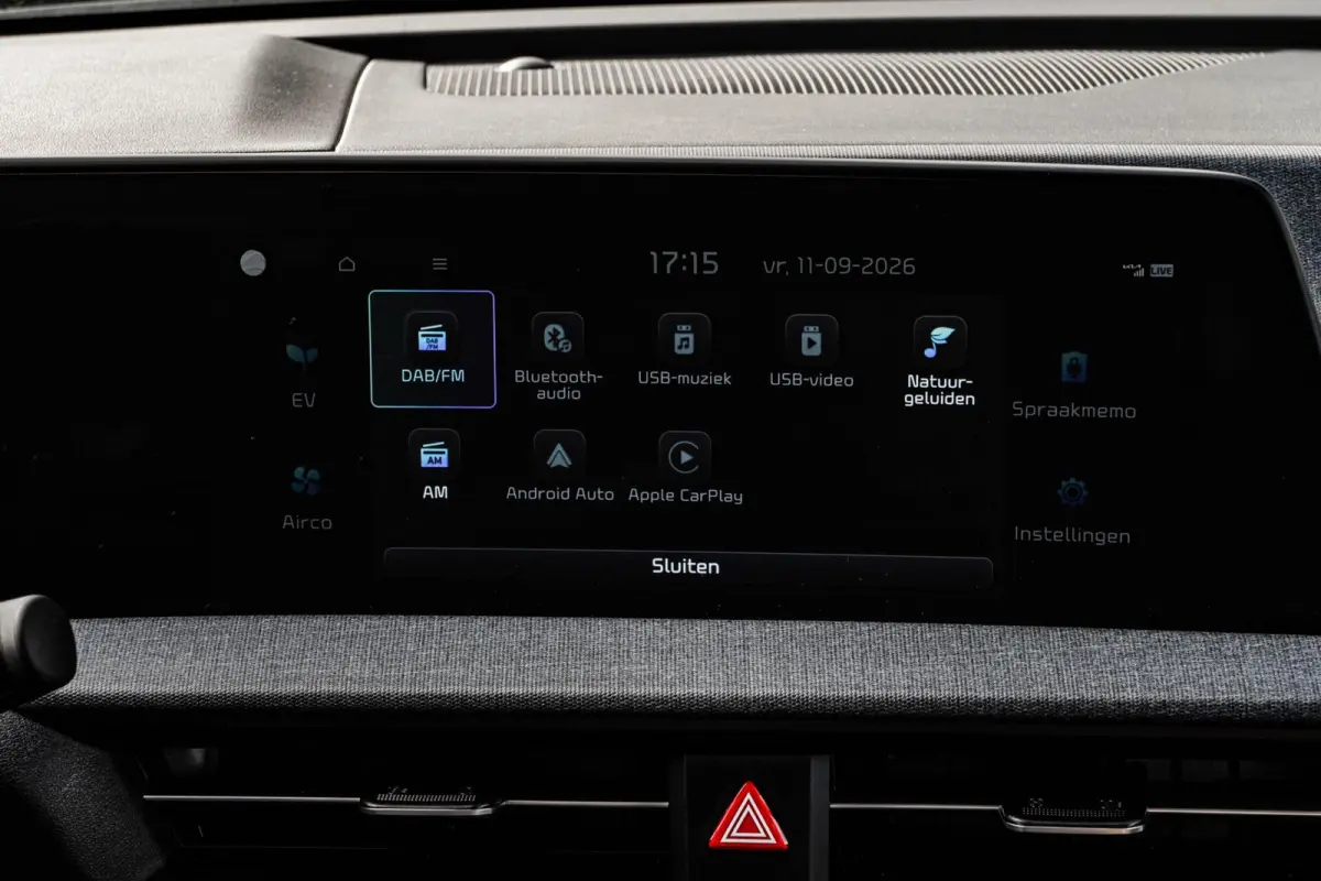 Light 77.4 kWh | SOH 100% | Trekhaak | ACC | Camera | LED | Keyless | Navigatie | Apple Carplay/Android Auto | Dealeronderhouden | 19"