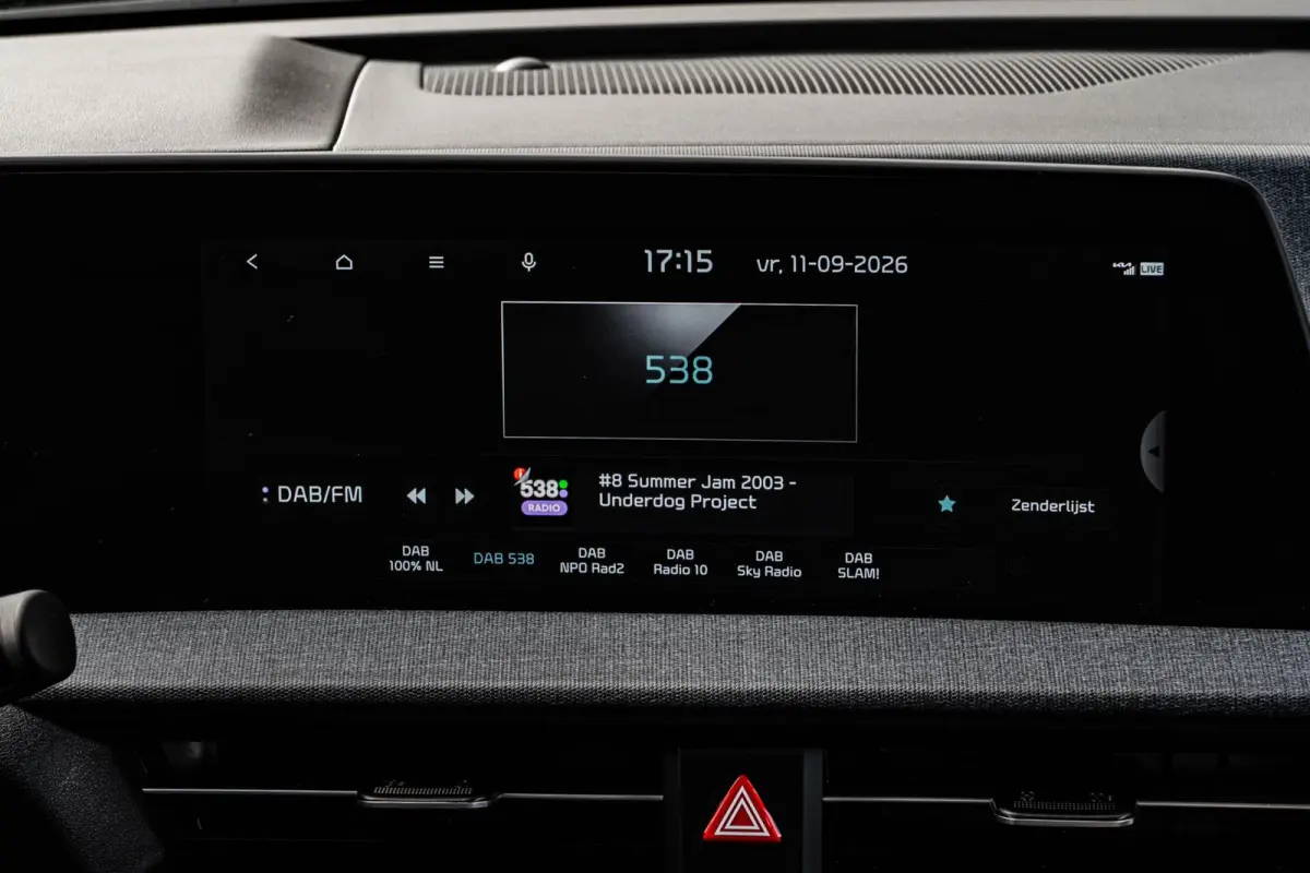 Light 77.4 kWh | SOH 100% | Trekhaak | ACC | Camera | LED | Keyless | Navigatie | Apple Carplay/Android Auto | Dealeronderhouden | 19"