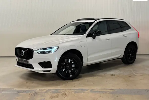 2.0 T6 Plug-in hybrid AWD R Design | PANO | BLACK DESIGN | TREKHAAK | H&K