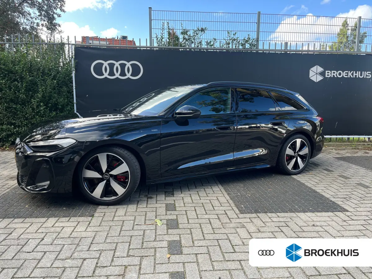 S edition | Trekhaak | Side assist | Remzadels rood | Optiek zwart | Privacy glas |