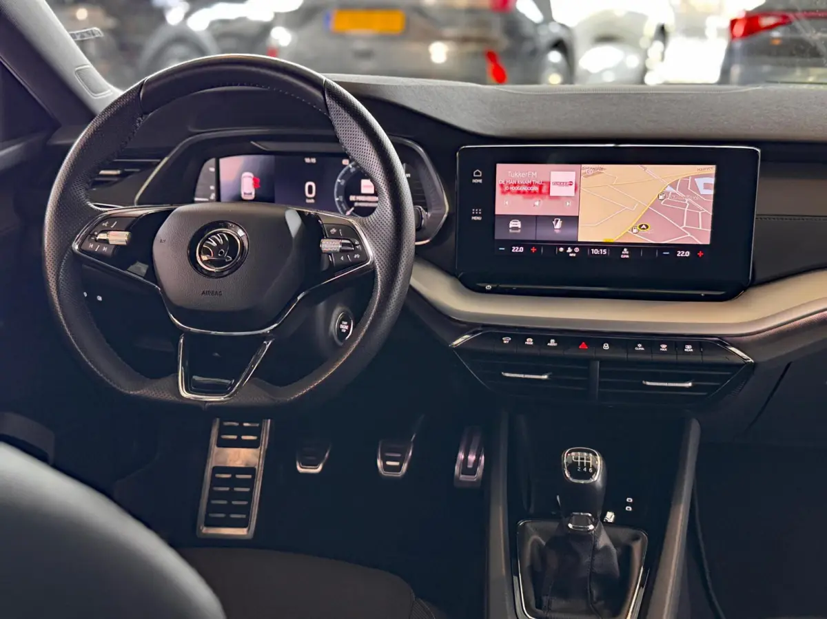 1.0 TSI Greentech 81kW Sport Business|Navi|CarPlay|Elektr.Wegklapbare Trekhaak|