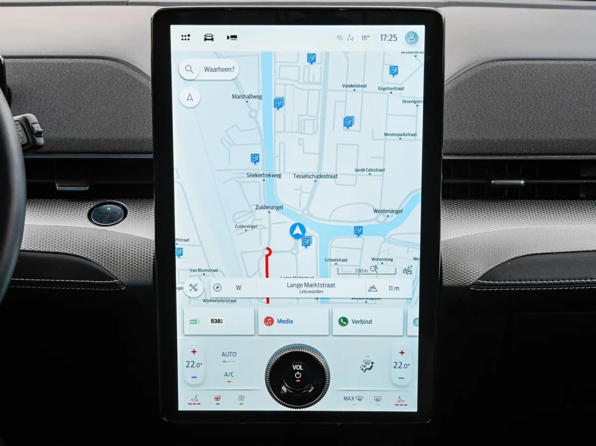 Extended RWD 98 kWh | SOH 97,5% | Camera | Leder | Keyless | ACC | Apple Carplay/Android Auto | Stoel-/Stuurverwarming | 18" | Dealeronderhouden
