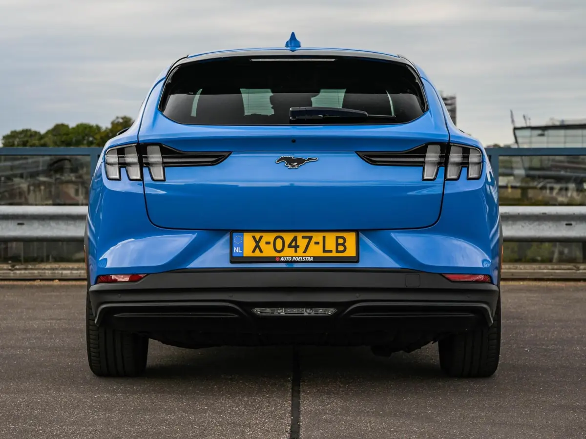 Extended RWD 98 kWh | SOH 97,5% | Camera | Leder | Keyless | ACC | Apple Carplay/Android Auto | Stoel-/Stuurverwarming | 18" | Dealeronderhouden