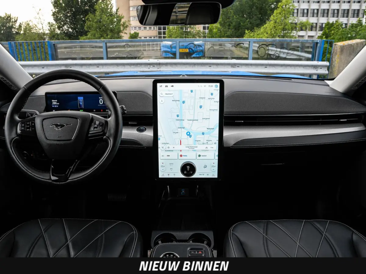 Extended RWD 98 kWh | SOH 97,5% | Camera | Leder | Keyless | ACC | Apple Carplay/Android Auto | Stoel-/Stuurverwarming | 18" | Dealeronderhouden
