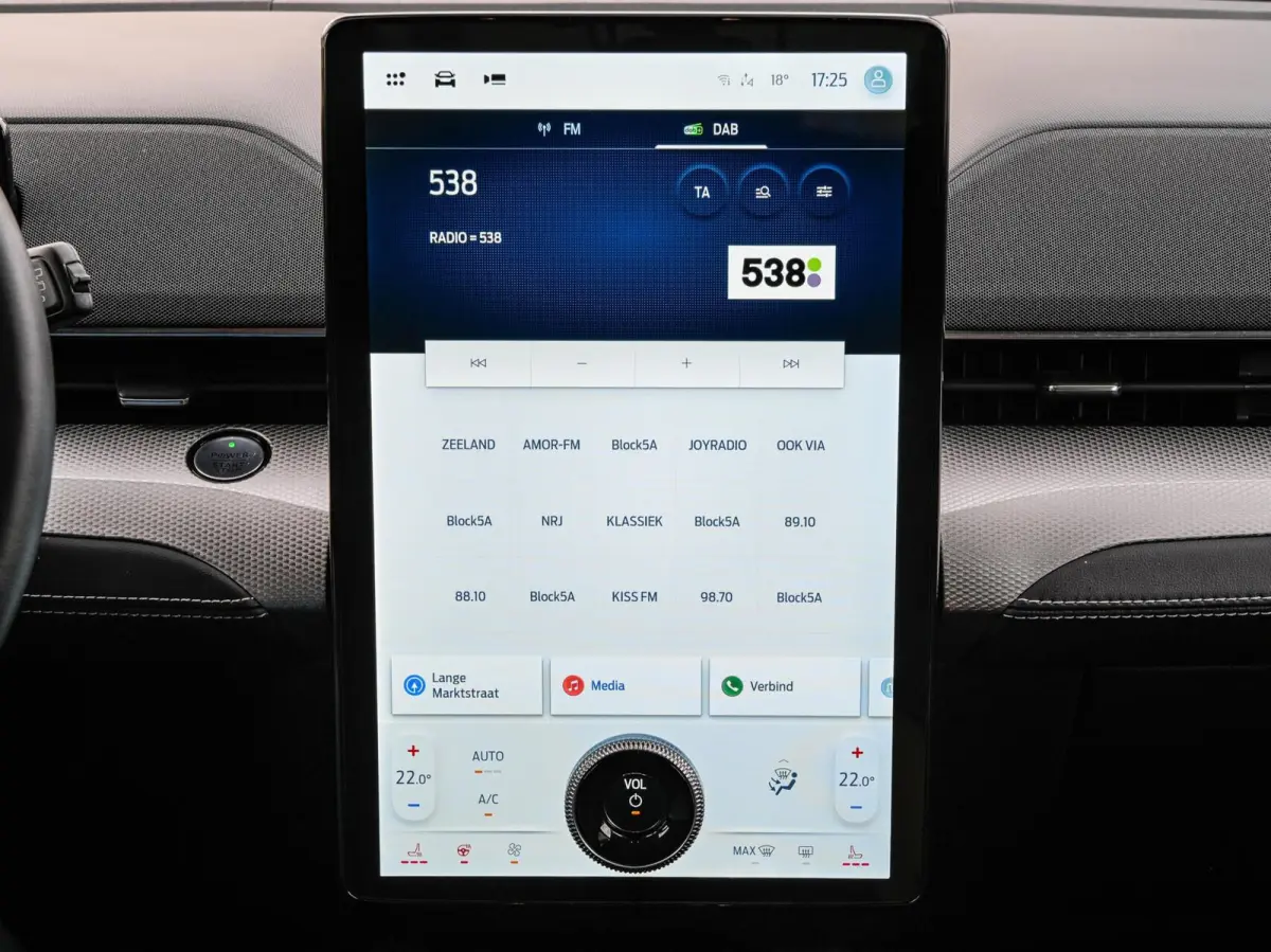 Extended RWD 98 kWh | SOH 97,5% | Camera | Leder | Keyless | ACC | Apple Carplay/Android Auto | Stoel-/Stuurverwarming | 18" | Dealeronderhouden