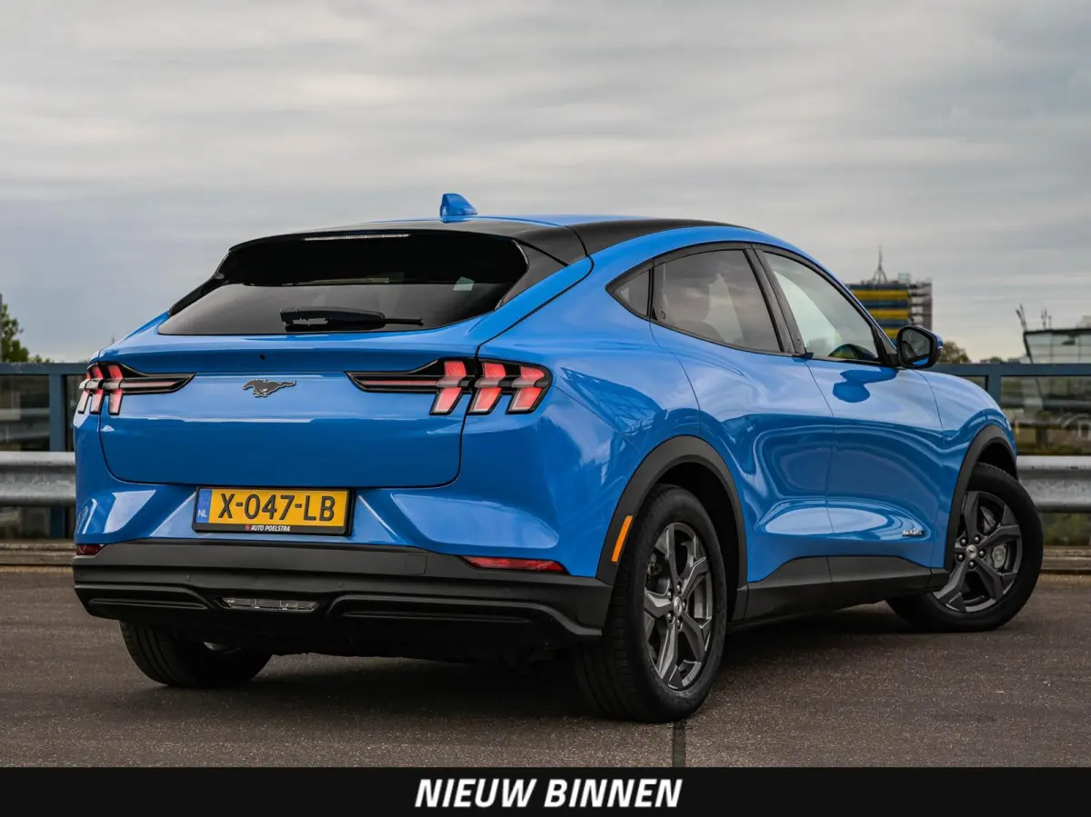 Extended RWD 98 kWh | SOH 97,5% | Camera | Leder | Keyless | ACC | Apple Carplay/Android Auto | Stoel-/Stuurverwarming | 18" | Dealeronderhouden