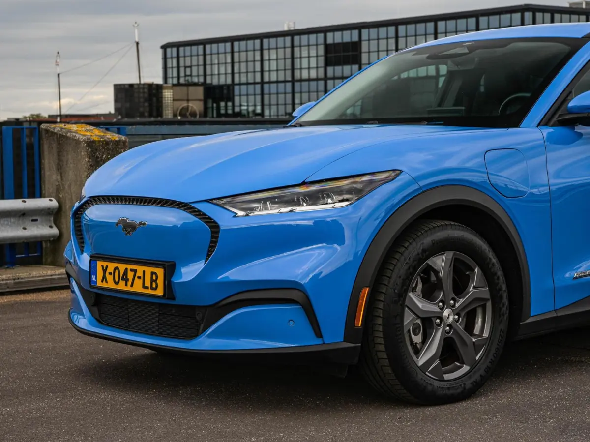 Extended RWD 98 kWh | SOH 97,5% | Camera | Leder | Keyless | ACC | Apple Carplay/Android Auto | Stoel-/Stuurverwarming | 18" | Dealeronderhouden