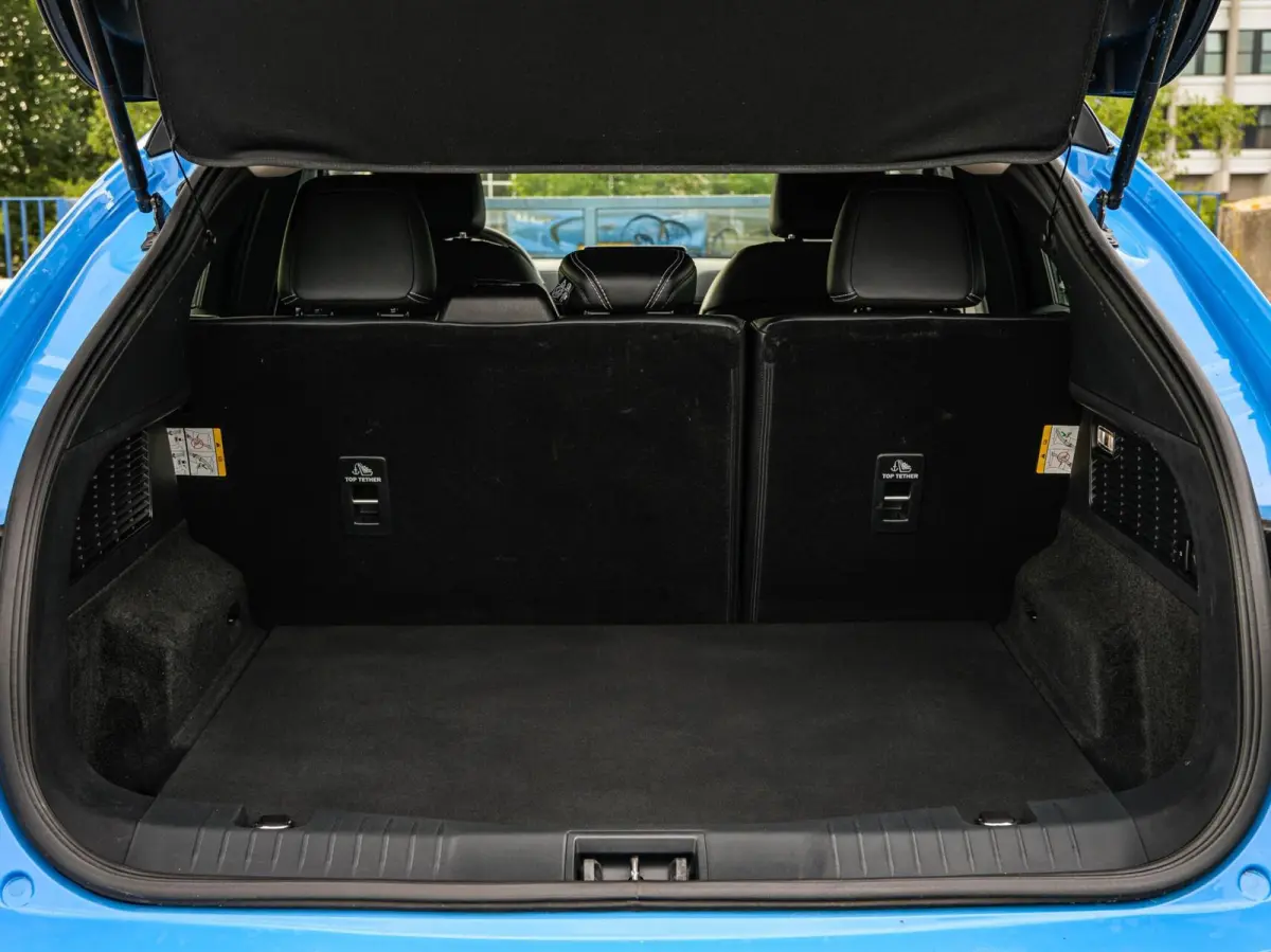 Extended RWD 98 kWh | SOH 97,5% | Camera | Leder | Keyless | ACC | Apple Carplay/Android Auto | Stoel-/Stuurverwarming | 18" | Dealeronderhouden