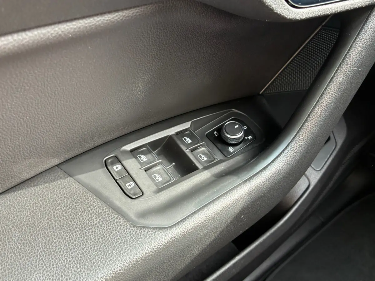3.0 TDI | Xenon + Carplay + Leder nu €27.975,-!!