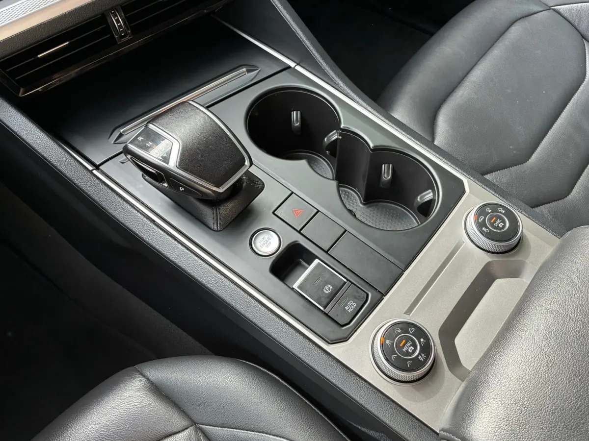 3.0 TDI | Xenon + Carplay + Leder nu €27.975,-!!