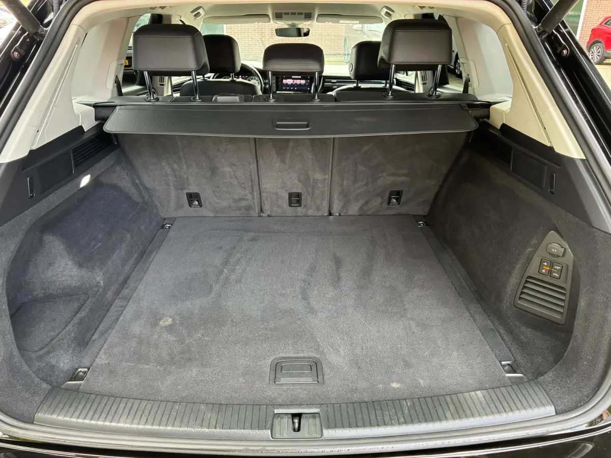 3.0 TDI | Xenon + Carplay + Leder nu €27.975,-!!