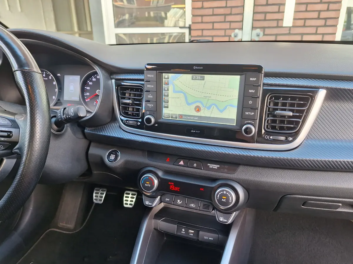 1.0 TGDI GT-Line /Camera/Navi/Apple/Android/1e Eig/Clima/17inch/Garantie