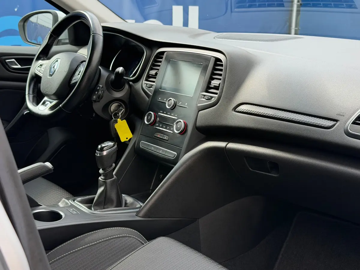 1.2 TCe Zen|Trekhaak|AppleCarplay|Navi|Climate|Cruise|PDC|Bleutooth|Isofix|Wordt geleverd met nieuwe APK|