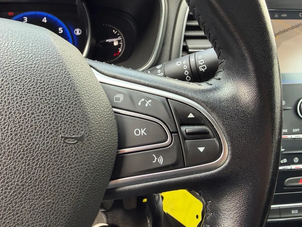 1.2 TCe Zen|Trekhaak|AppleCarplay|Navi|Climate|Cruise|PDC|Bleutooth|Isofix|Wordt geleverd met nieuwe APK|