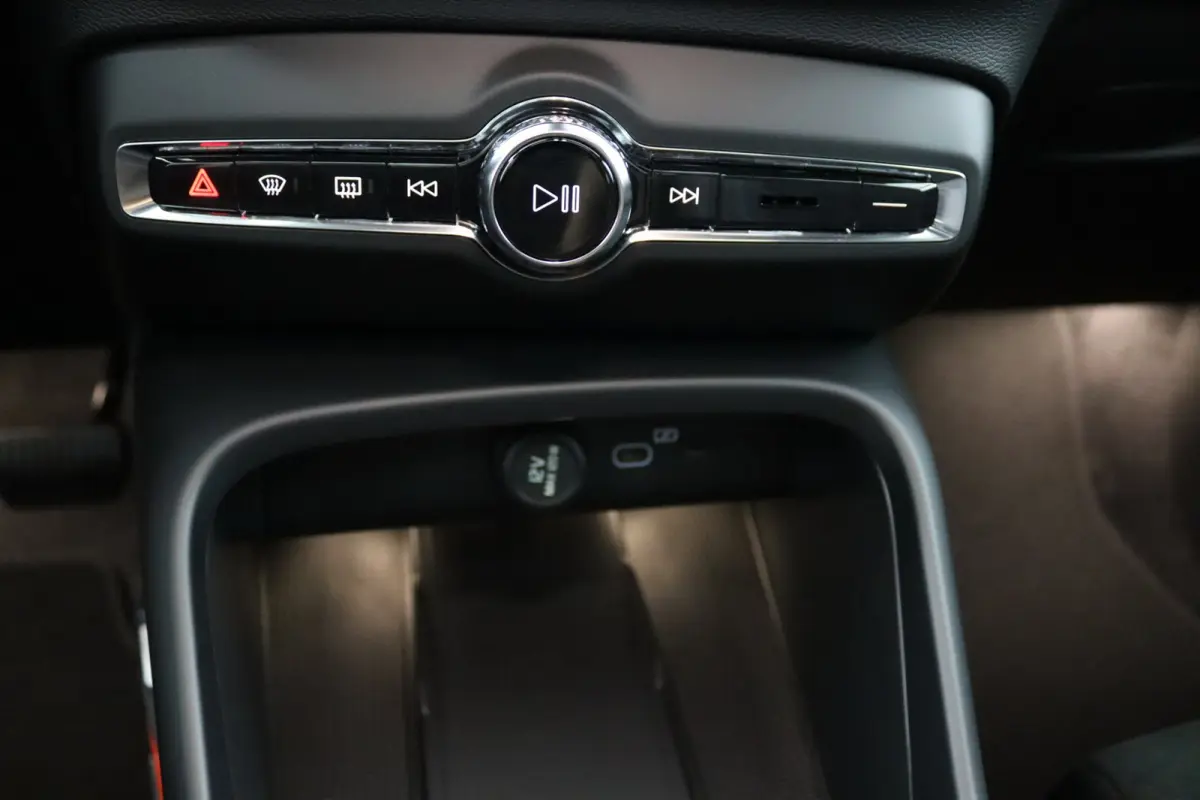 Single Motor Extended Range Ultra Europa 82 kWh | Snel Beschikbaar | Panoramadak | 360° Camera | Harman/Kardon |