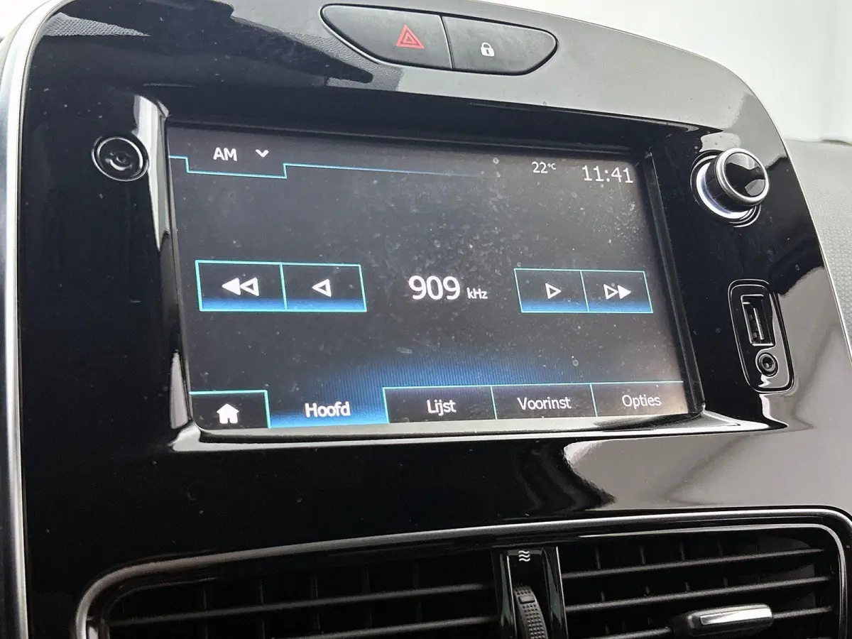 0.9 TCe Limited | Airco | Parkeersensoren | Lichtmetalen velgen