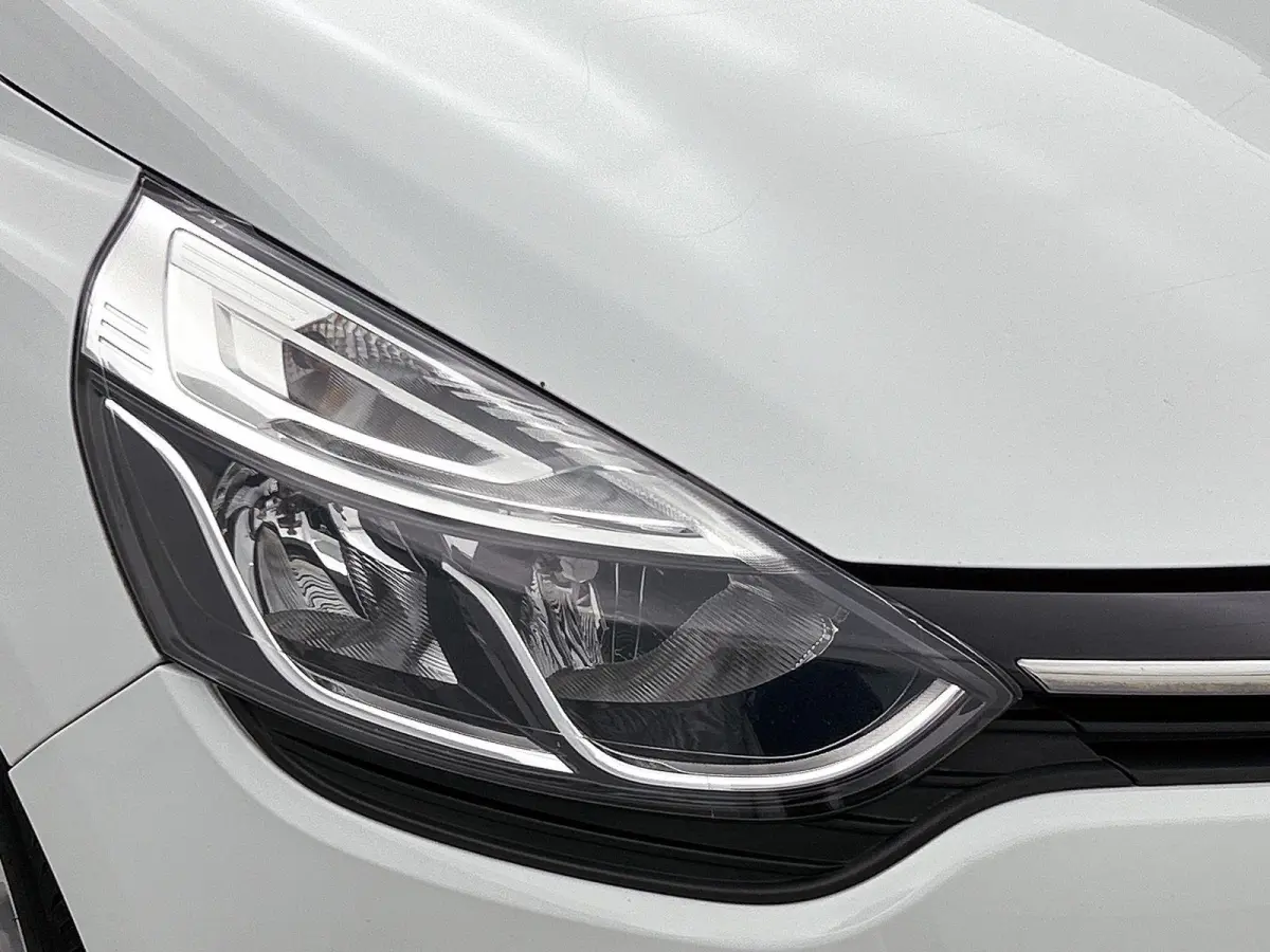 0.9 TCe Limited | Airco | Parkeersensoren | Lichtmetalen velgen