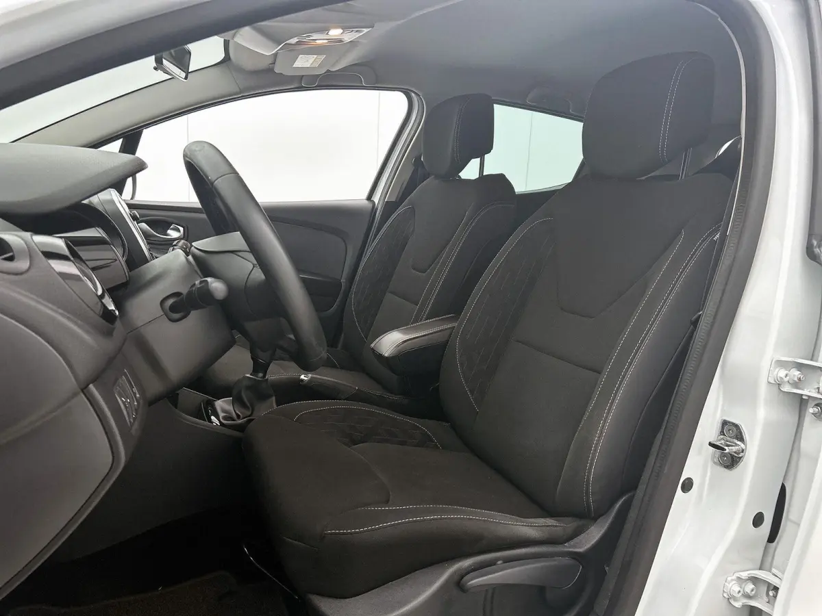 0.9 TCe Limited | Airco | Parkeersensoren | Lichtmetalen velgen