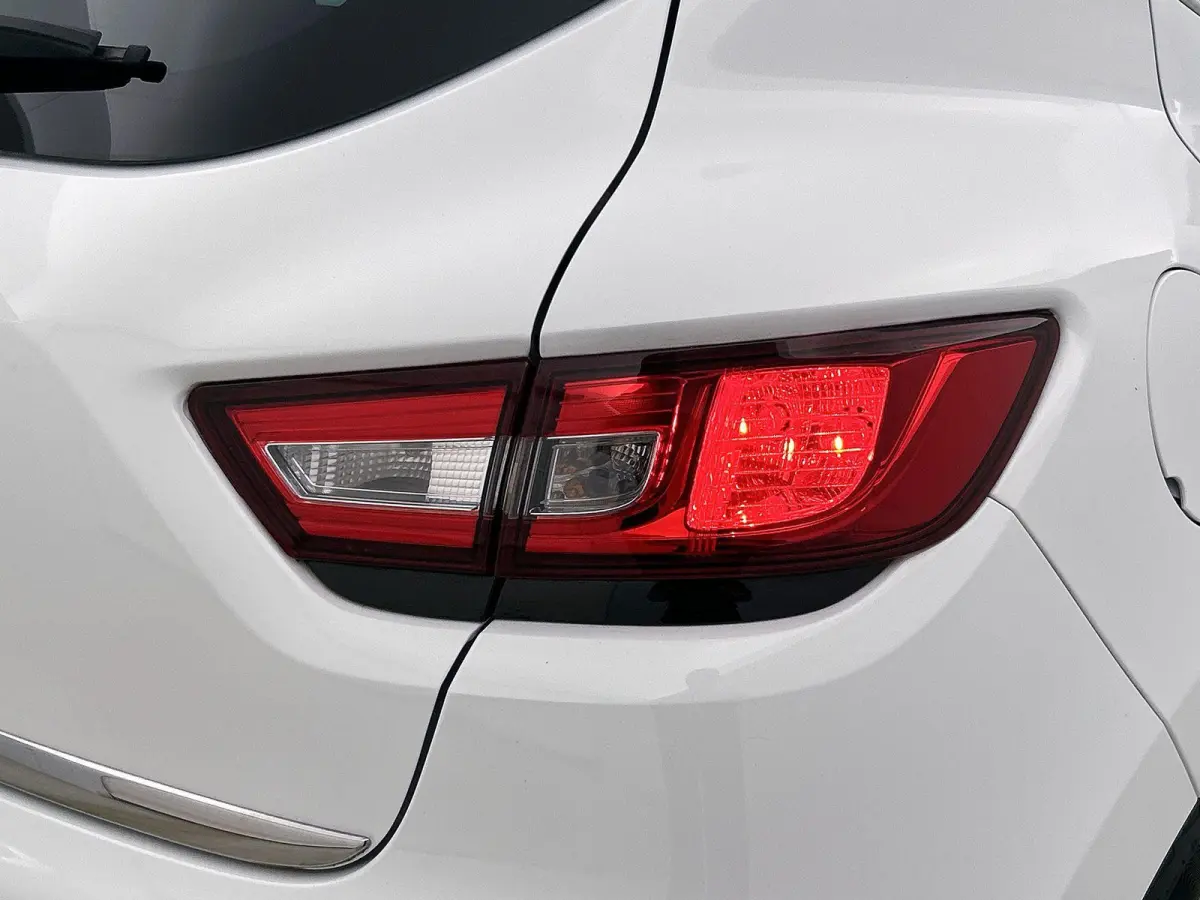 0.9 TCe Limited | Airco | Parkeersensoren | Lichtmetalen velgen