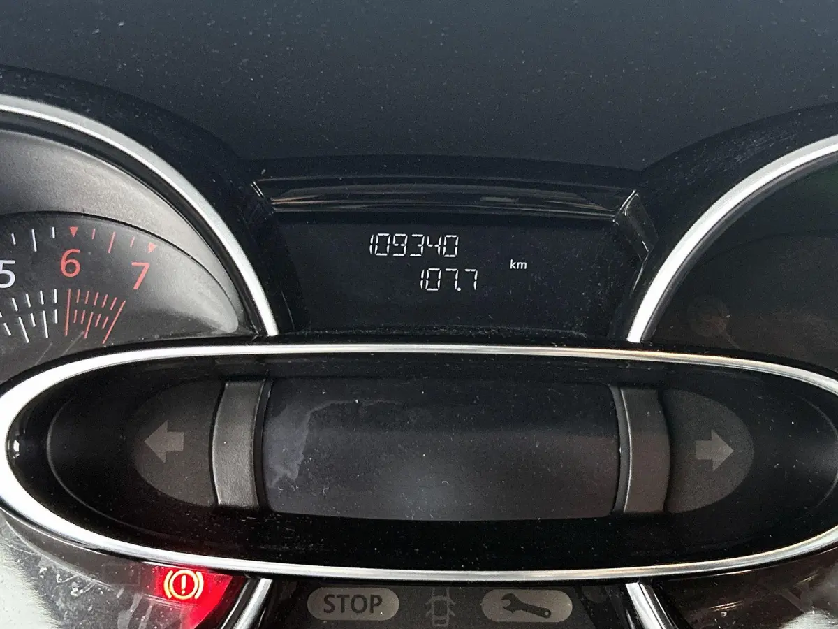 0.9 TCe Limited | Airco | Parkeersensoren | Lichtmetalen velgen