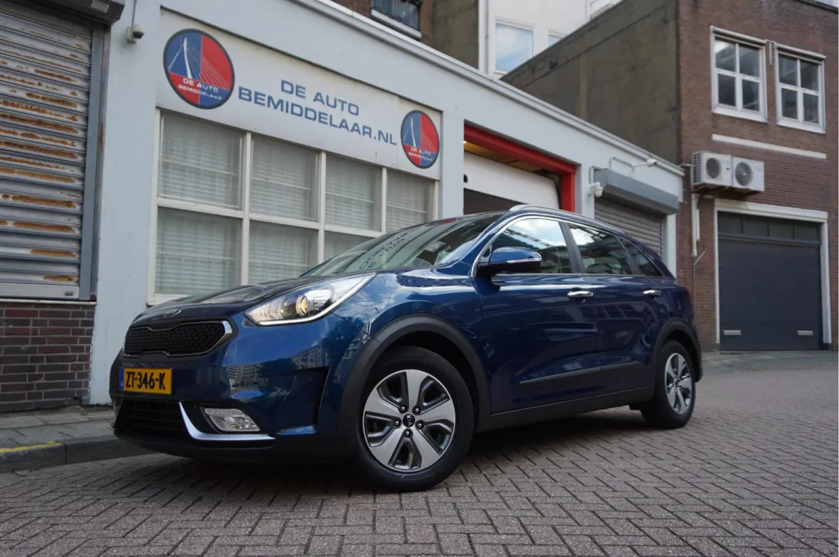 1.6 GDi Hybrid DynamicLine Automaat * NL AUTO Dealer Onderhouden * Apple Carplay Navigatie
