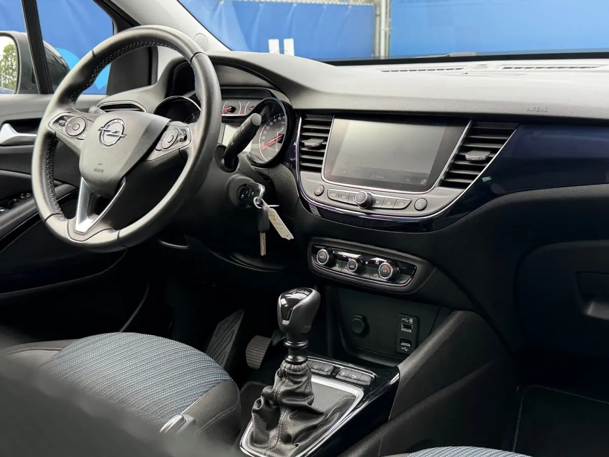1.2 Turbo 120 Jaar Edition|2e Eigenaar|Carplay|Navi|Camera|Climate|Cruise|PDC V+A|LMV|N.A.P|Apk tot 28-09-2027|