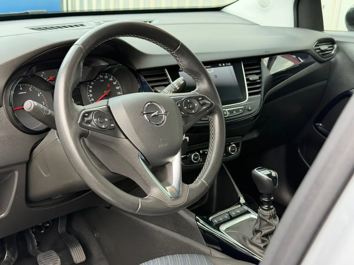 1.2 Turbo 120 Jaar Edition|2e Eigenaar|Carplay|Navi|Camera|Climate|Cruise|PDC V+A|LMV|N.A.P|Apk tot 28-09-2027|