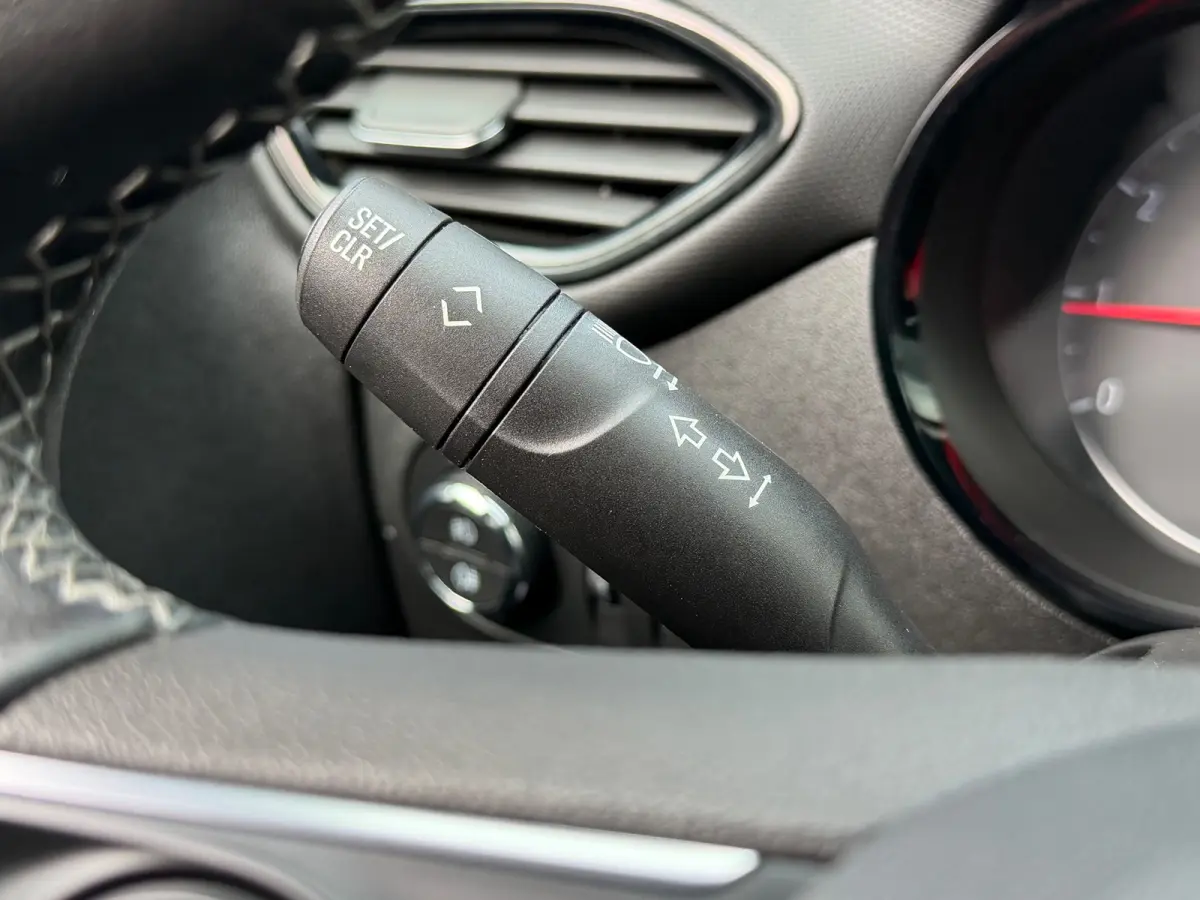 1.2 Turbo 120 Jaar Edition|2e Eigenaar|Carplay|Navi|Camera|Climate|Cruise|PDC V+A|LMV|N.A.P|Apk tot 28-09-2027|