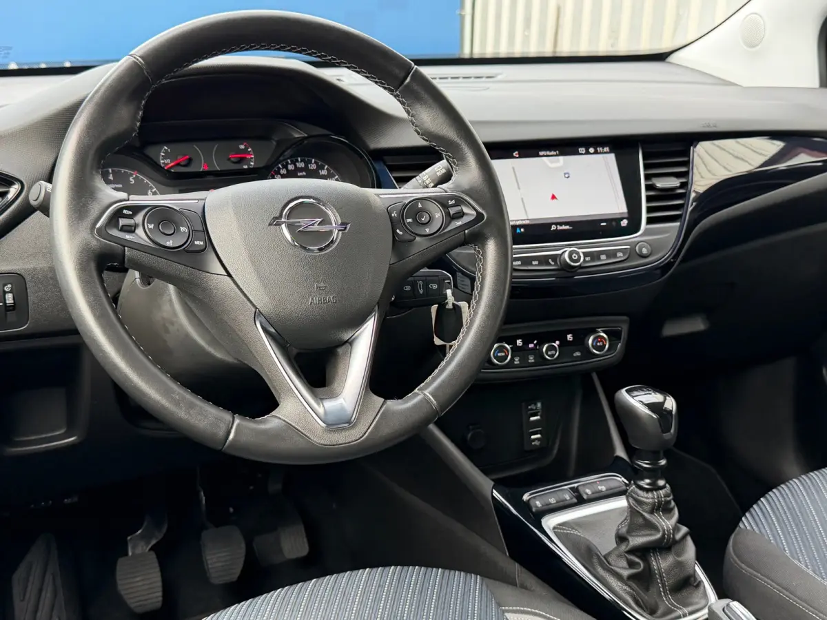 1.2 Turbo 120 Jaar Edition|2e Eigenaar|Carplay|Navi|Camera|Climate|Cruise|PDC V+A|LMV|N.A.P|Apk tot 28-09-2027|