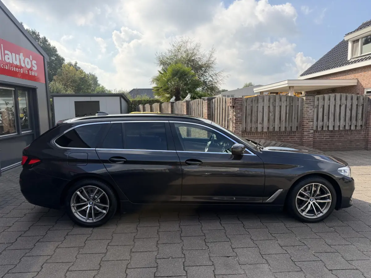 520i Executive Leder|ShadowLine|LCI Achterlichten