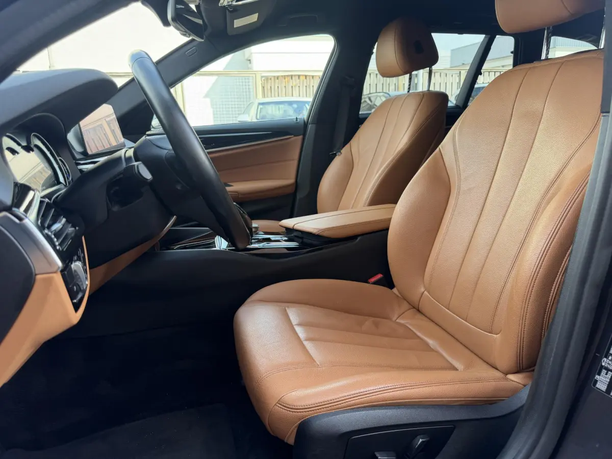 520i Executive Leder|ShadowLine|LCI Achterlichten