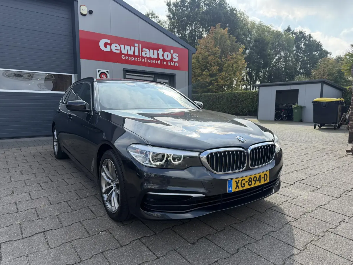 520i Executive Leder|ShadowLine|LCI Achterlichten