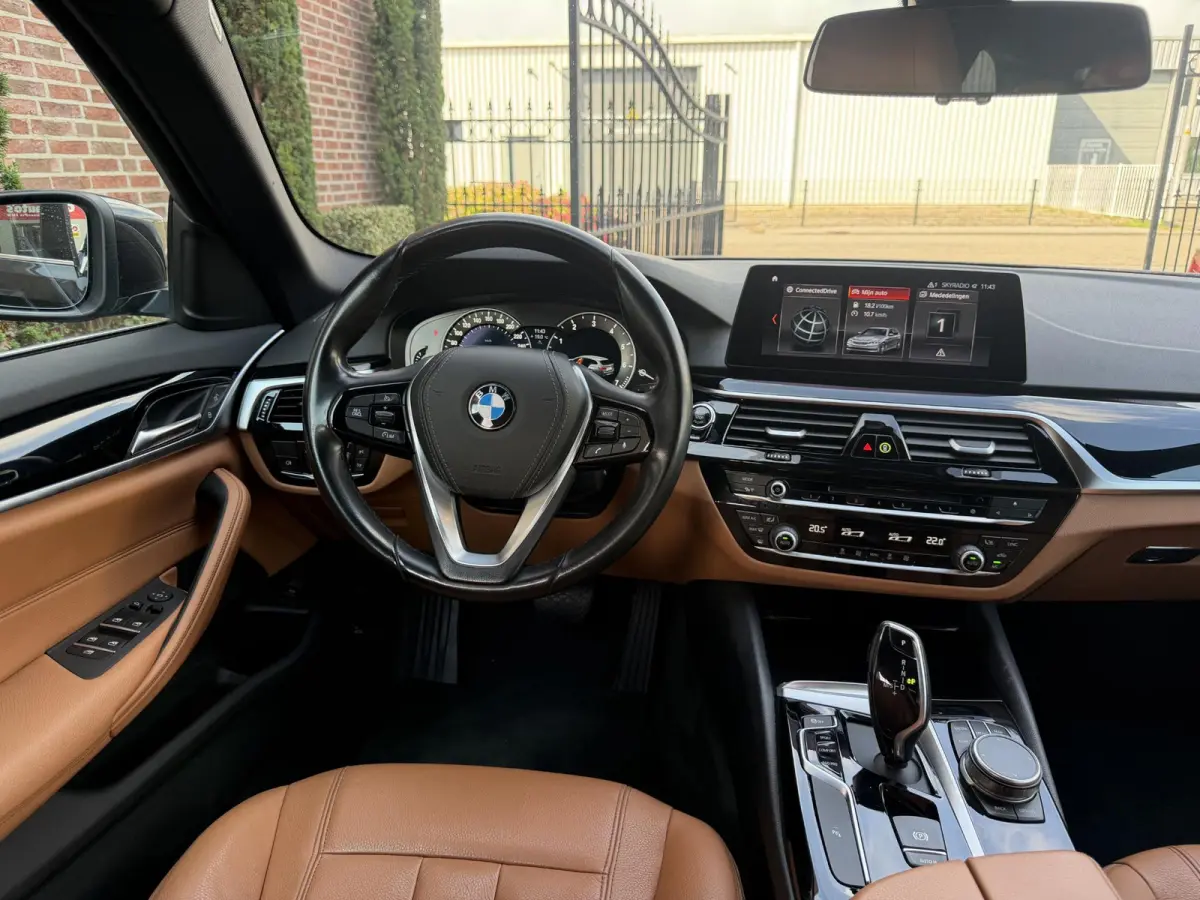 520i Executive Leder|ShadowLine|LCI Achterlichten