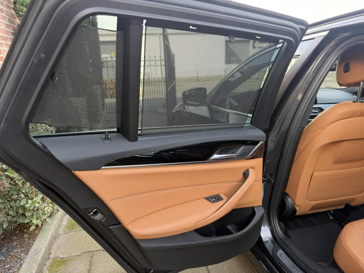 520i Executive Leder|ShadowLine|LCI Achterlichten