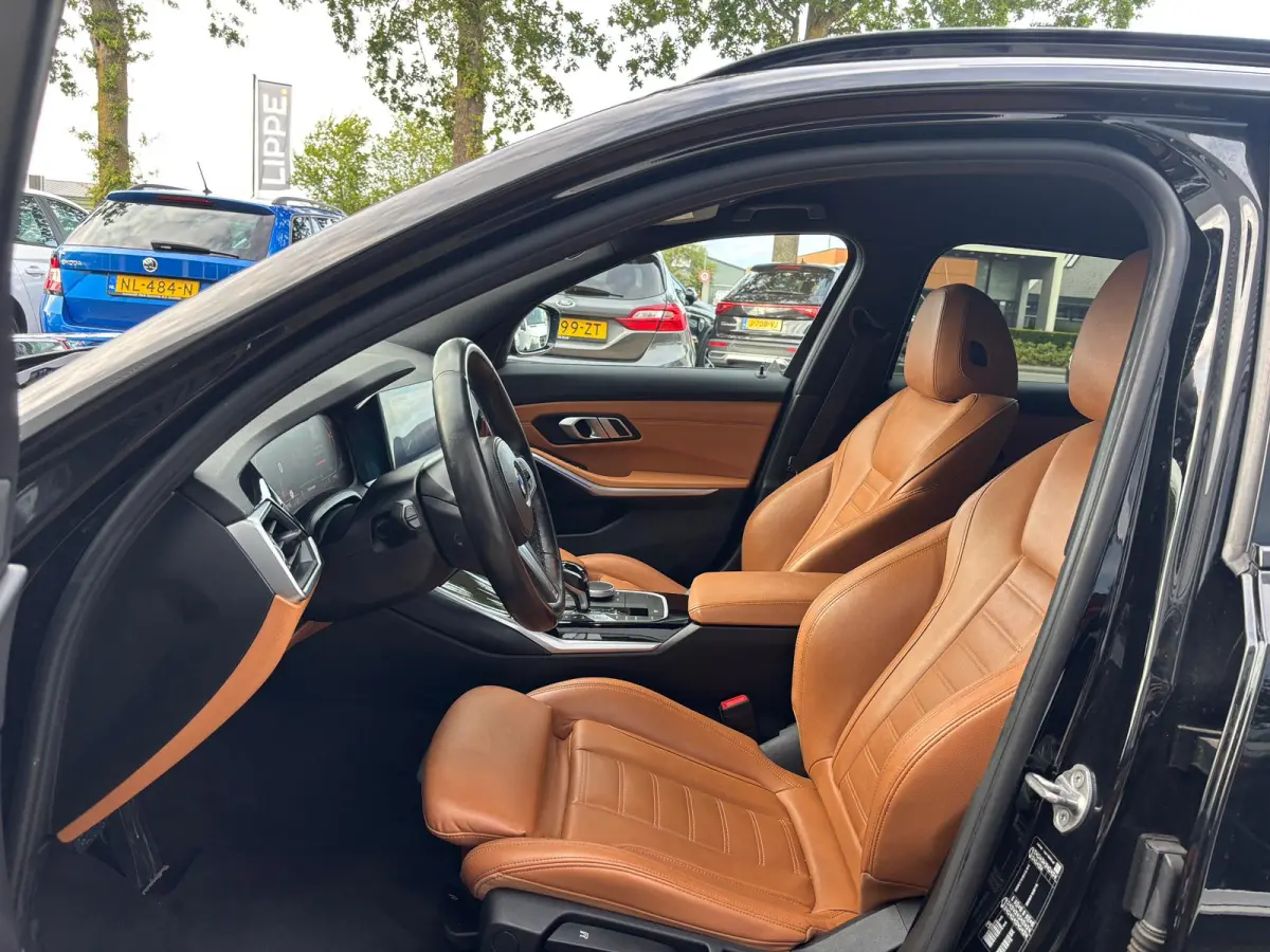 318i High Executive Edition | M Pakket | Shadow Line | Assisted Driving | Trekhaak