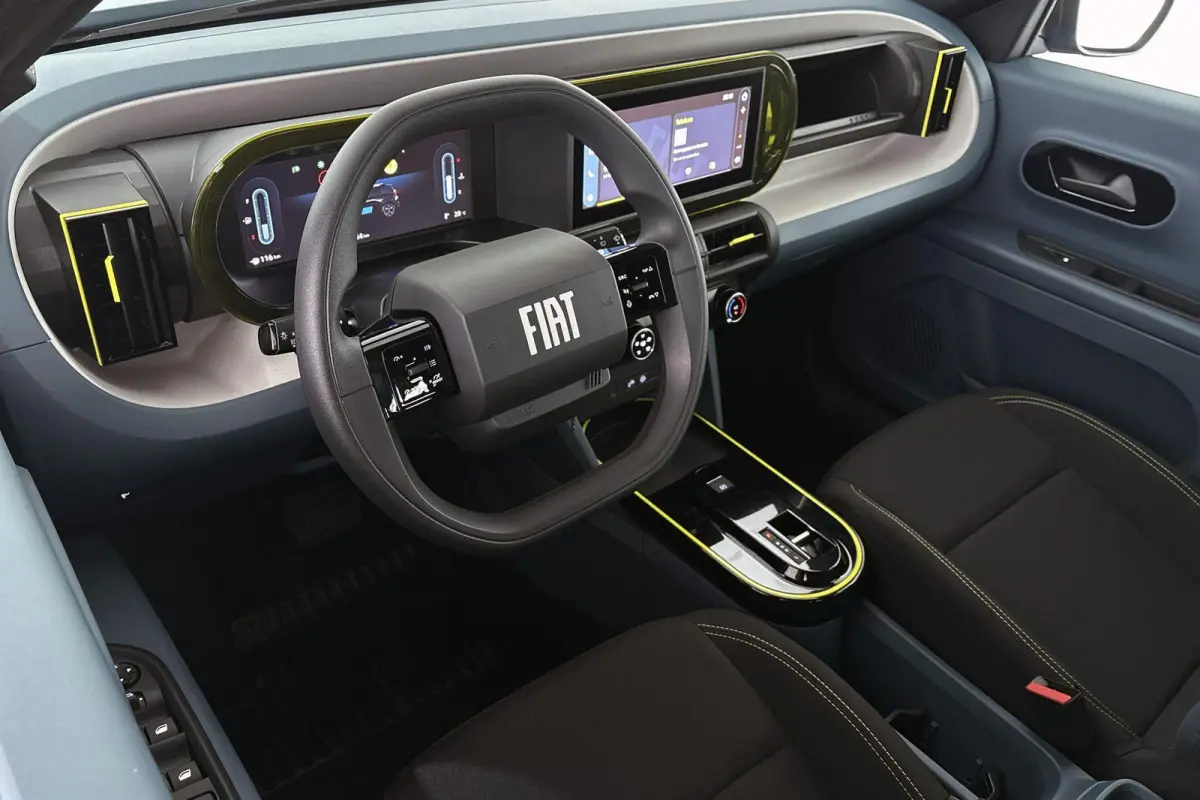 1.2 Hybrid ICON / Carplay / Airco / 2+6 Jaar Garantie