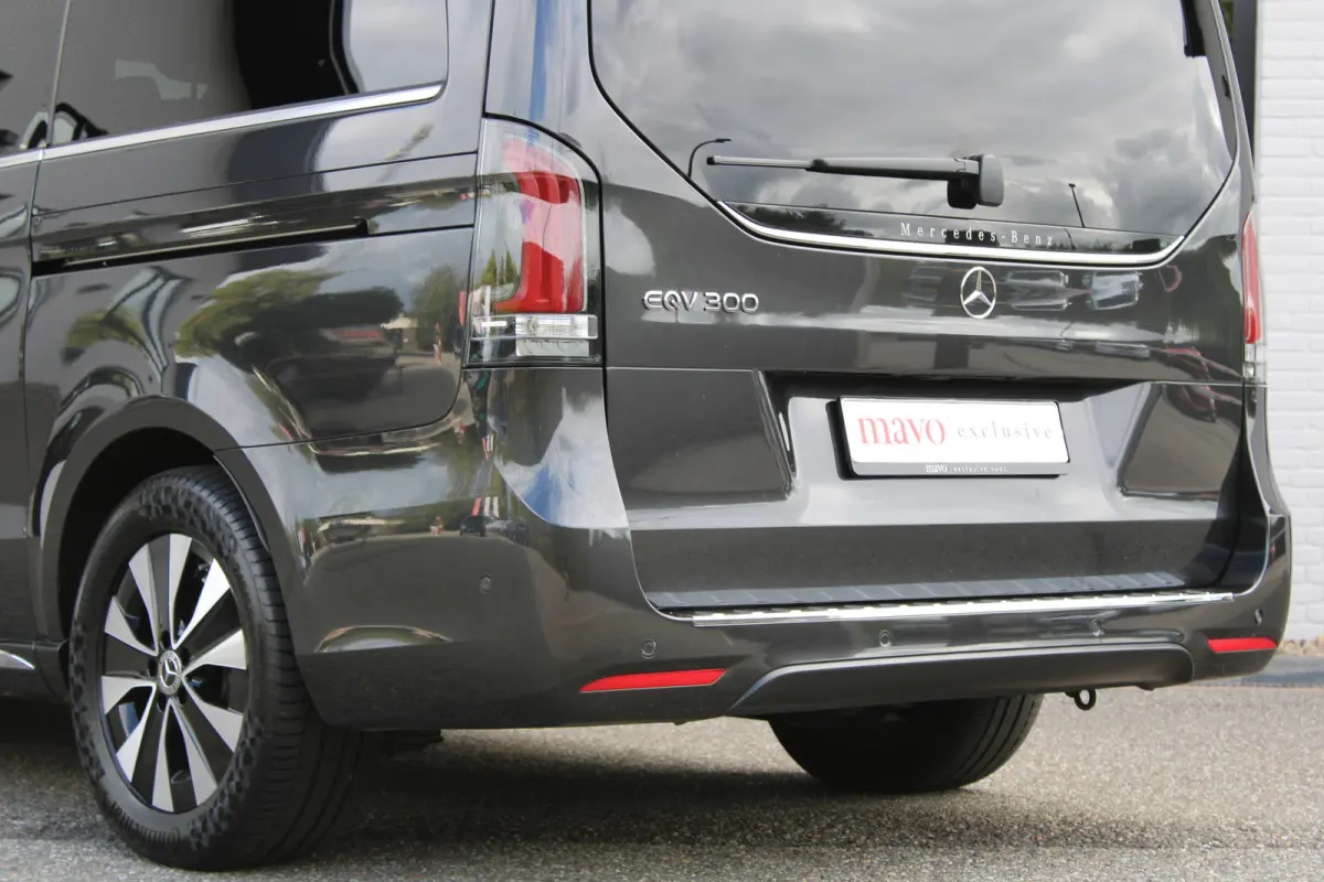 300 L2 / AMG / Luchtvering / 7-Persoons / Burmester / 360 Camera / Vol Opties / NIEUWSTAAT