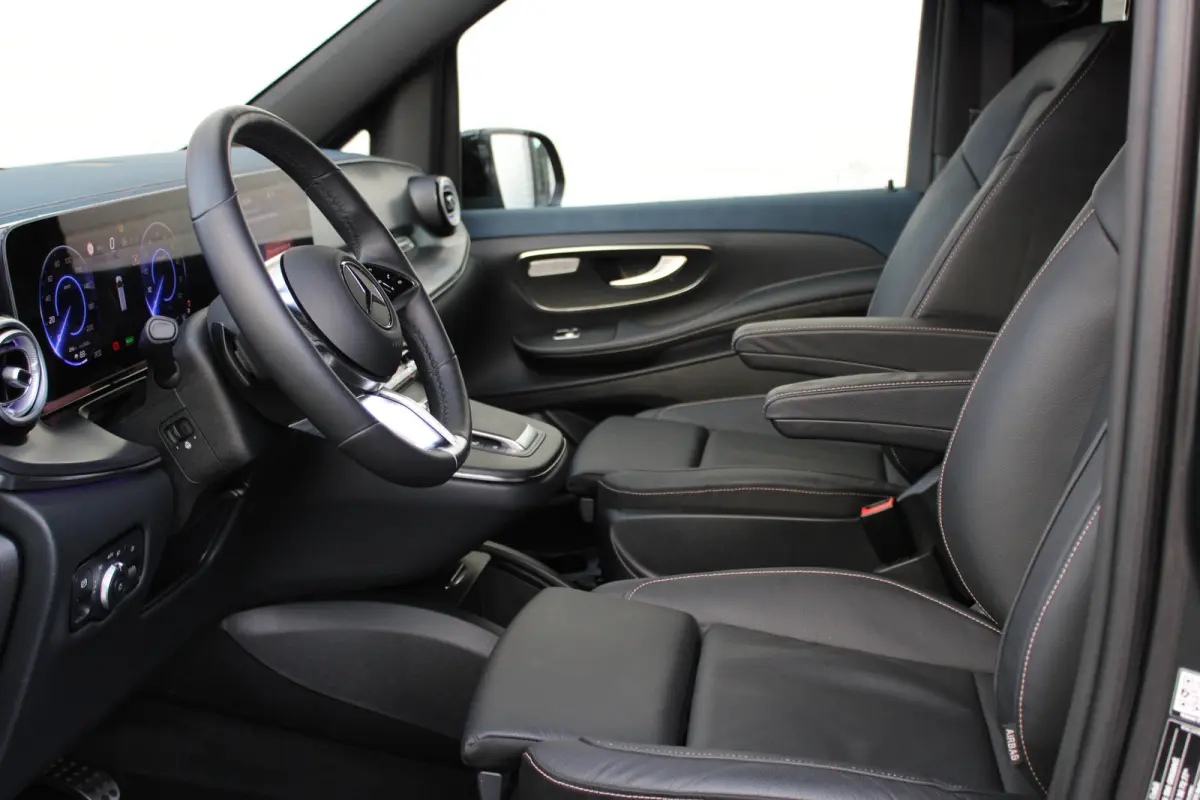 300 L2 / AMG / Luchtvering / 7-Persoons / Burmester / 360 Camera / Vol Opties / NIEUWSTAAT