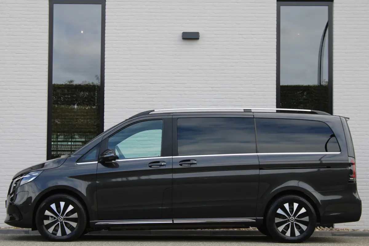 300 L2 / AMG / Luchtvering / 7-Persoons / Burmester / 360 Camera / Vol Opties / NIEUWSTAAT