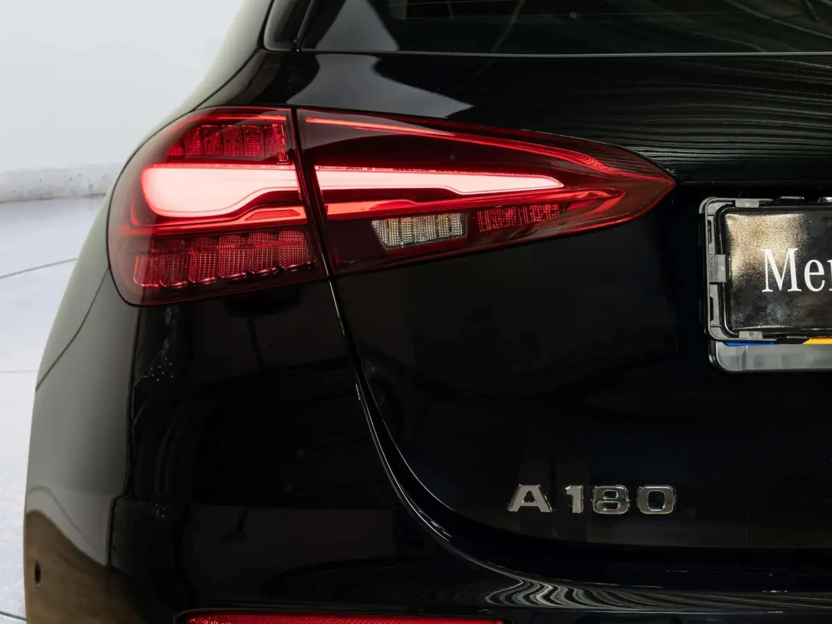 Hatchback 180 Star Edition