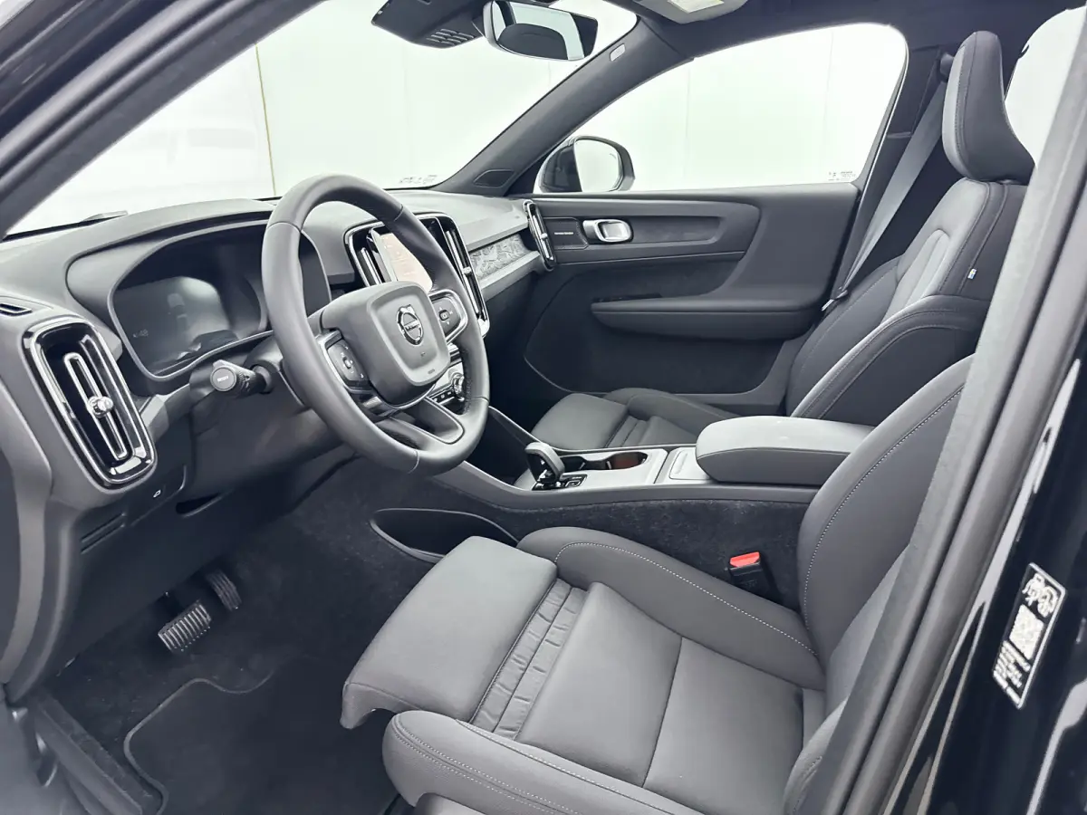 Single Motor Extended Range Plus Black Ed. 82 kWh | 20" | Panoramadak | 360 Camera | Harman Kardon | Elektr. verst. Stoelen | Matrix LED